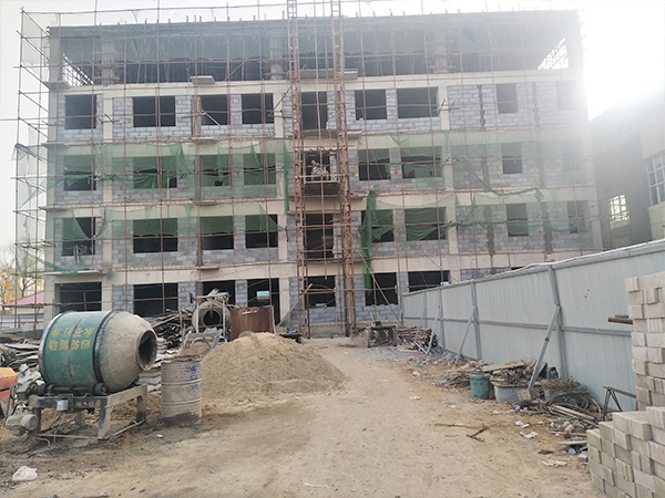 ���̰���