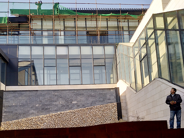 ���̰���