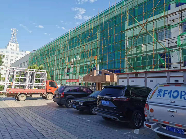 ���̰���