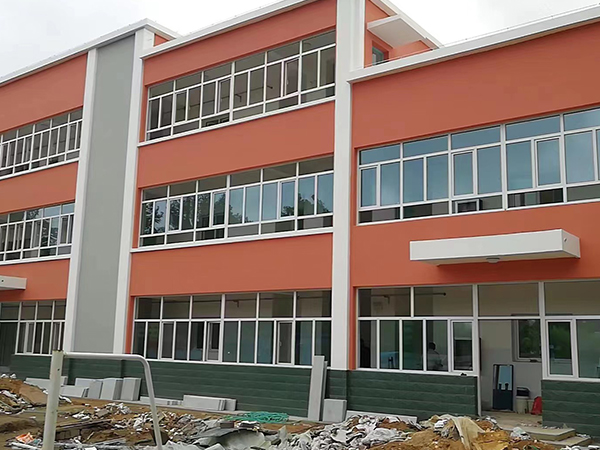 ���̰���