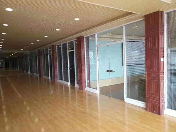 铝合金门窗 铝合金门窗